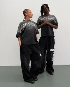 CROSSED SCRIPT TEE BLACK — street style