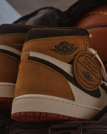 AIR JORDAN 1 HIGH OG "LOVE LETTER" - vista 8