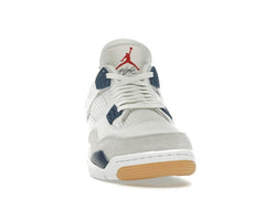 Jordan 4 Retro SB Navy — vista 3
