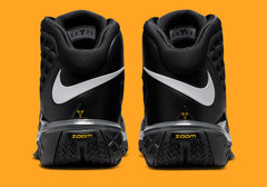 KOBE 3 PROTRO "ORCA" BLACK AND WHITE - vista 6